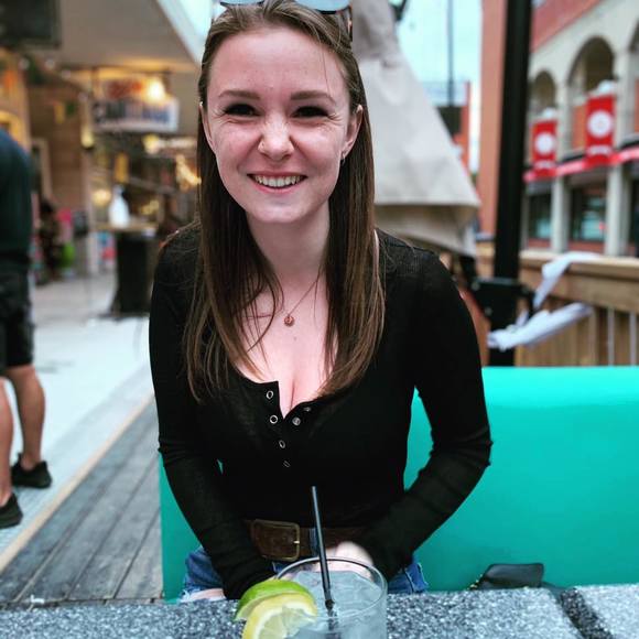 Meet your Posher, Samantha - Picture 1 of 1